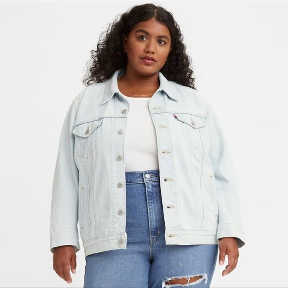 Plus Size Levi's Ex-Boyfriend Trucker Jean Jacket - Picture 1 of 2